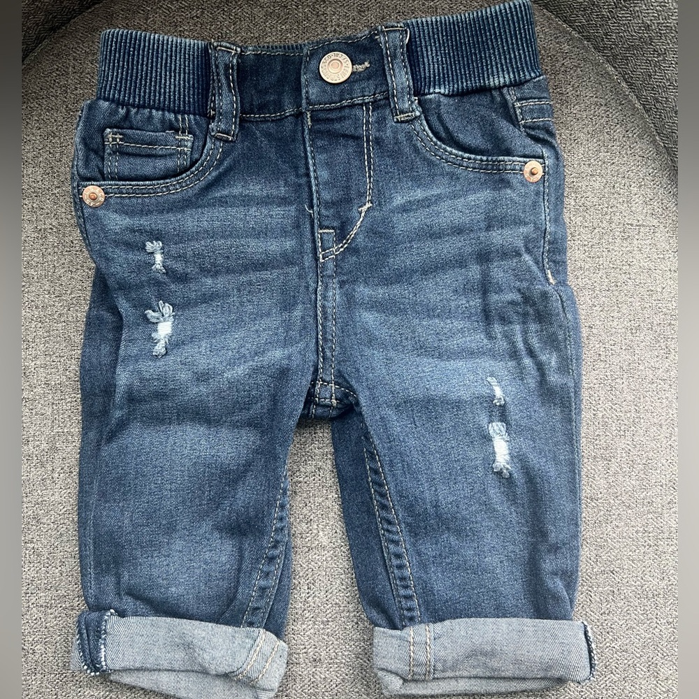 Levi’s baby jeans - 6-9 months